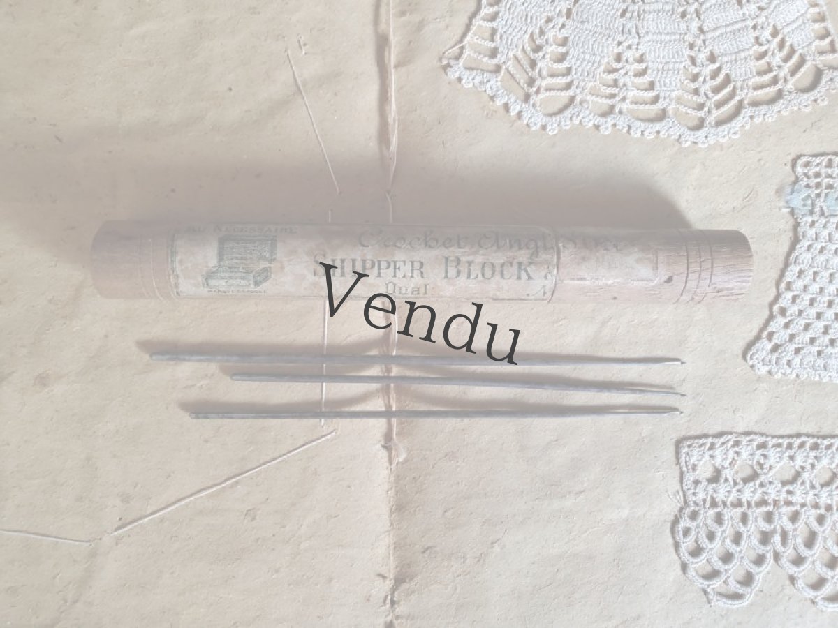 画像2: フランスアンティーク　木筒入り鍵針 (2)