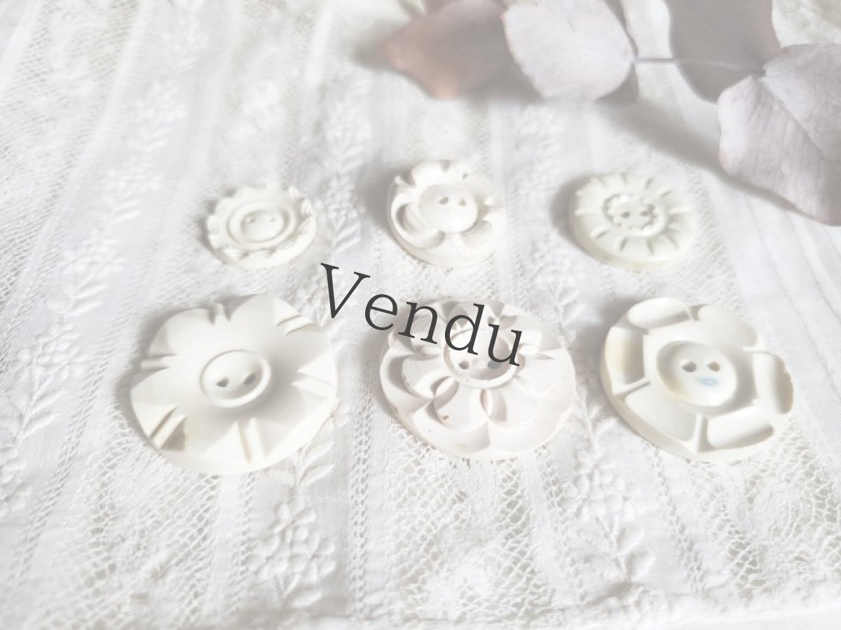 画像2: フランスアンティーク  ガラリットボタンアソート《Blanc》 6個セット 17-27mm (2)