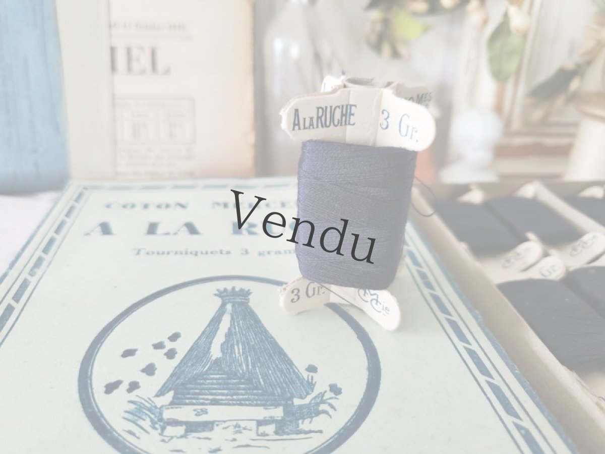 画像3: フランスアンティーク　未使用 立体糸巻き 箱セット A LA RUCHE C.M.Cie (3)