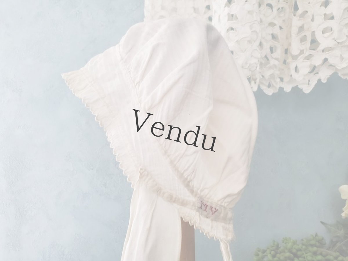 画像8: フランスアンティーク　イニシャル刺繍入りのボネ (8)