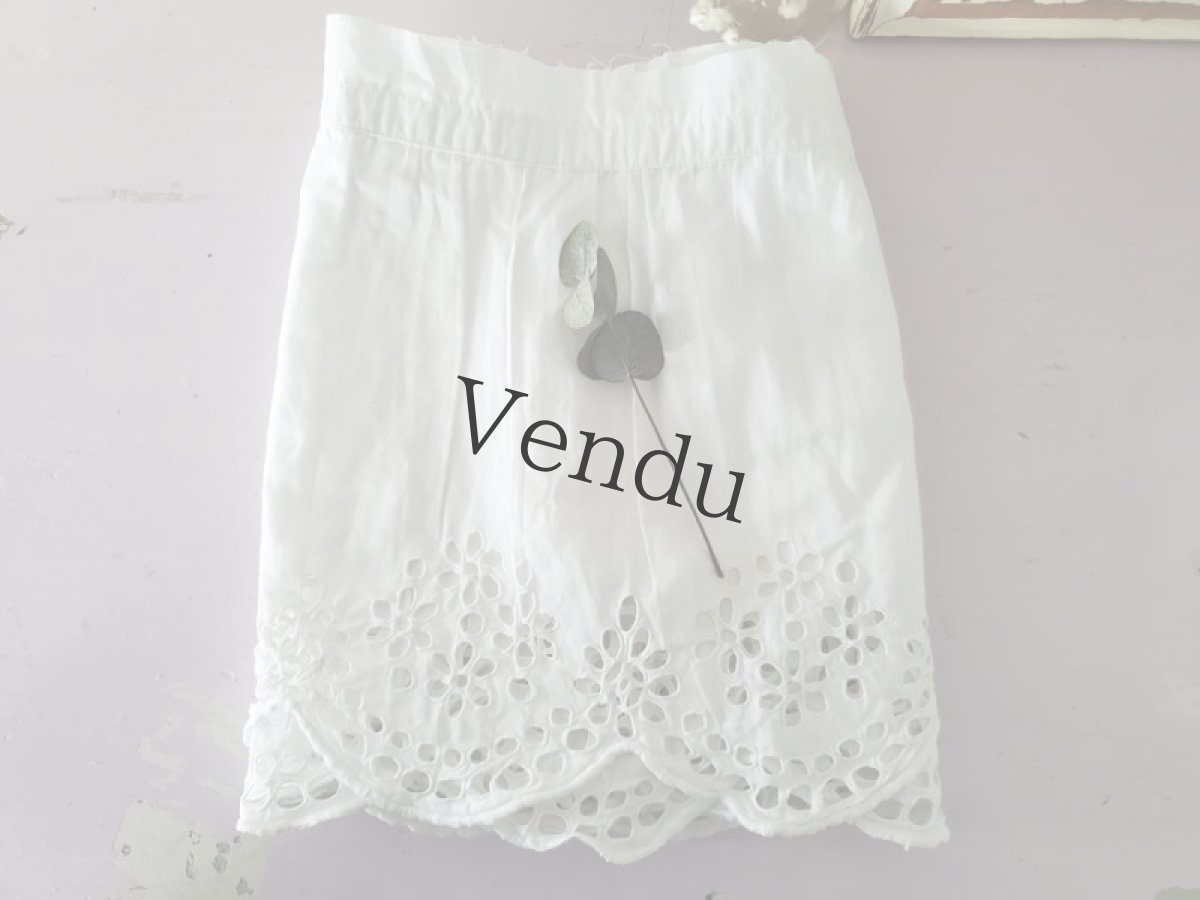 画像5: フランスアンティーク　円状 幅広刺繍スカラップレース86(172)cm (5)