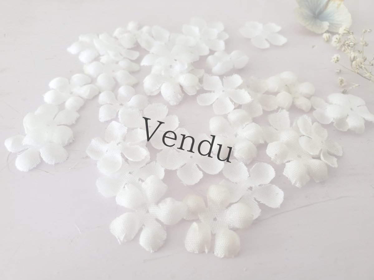 画像4: フランスヴィンテージ　白い布花パーツA 1.8cm 3g (4)