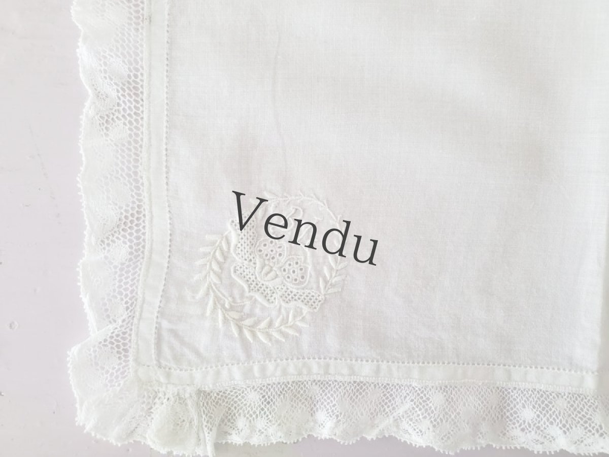 画像4: フランスアンティーク　レースハンカチ　イニシャル刺繍 (4)