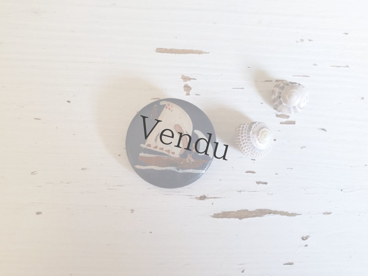 画像1: フランスヴィンテージ  木製ペイントボタン ヨット 22mm (1)