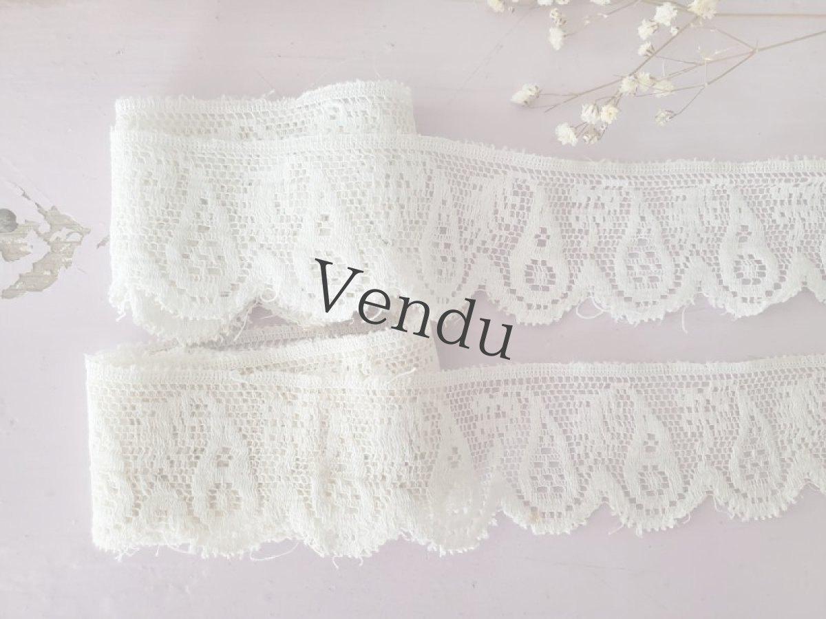 画像2: フランスヴィンテージ　スカラップレース 2本セット (2)