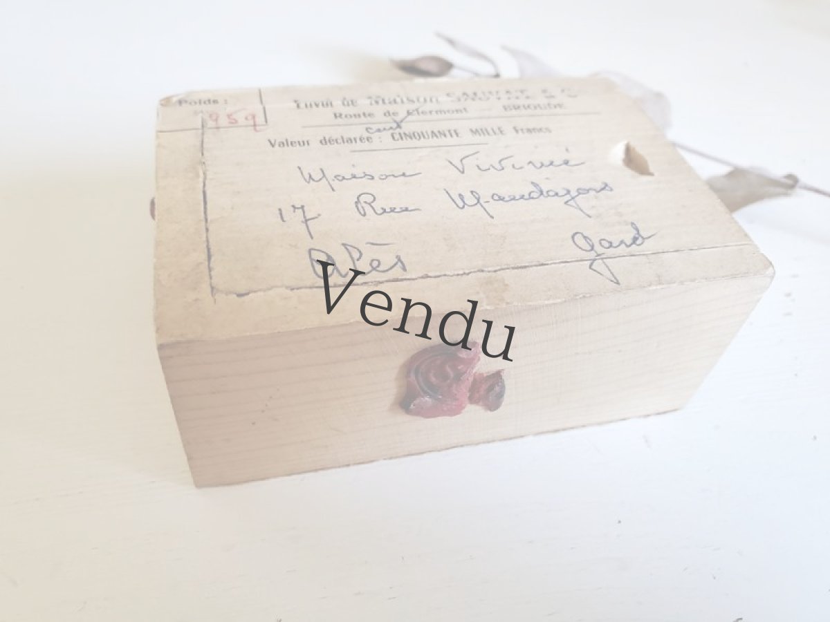 画像1: フランス 1950-1960年代　切手つき封蝋と木箱 (1)