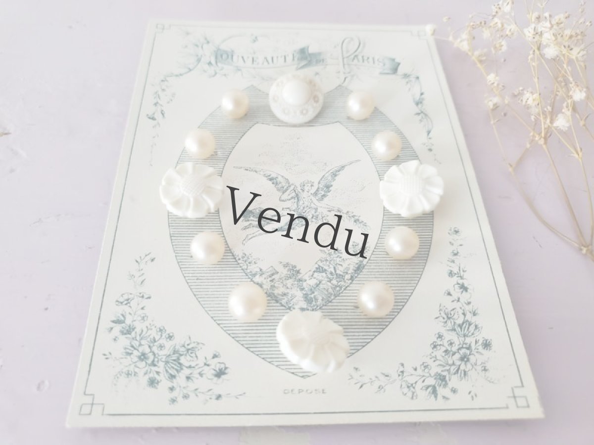 画像4: フランスアンティーク　ガラスパールボタンシート (4)