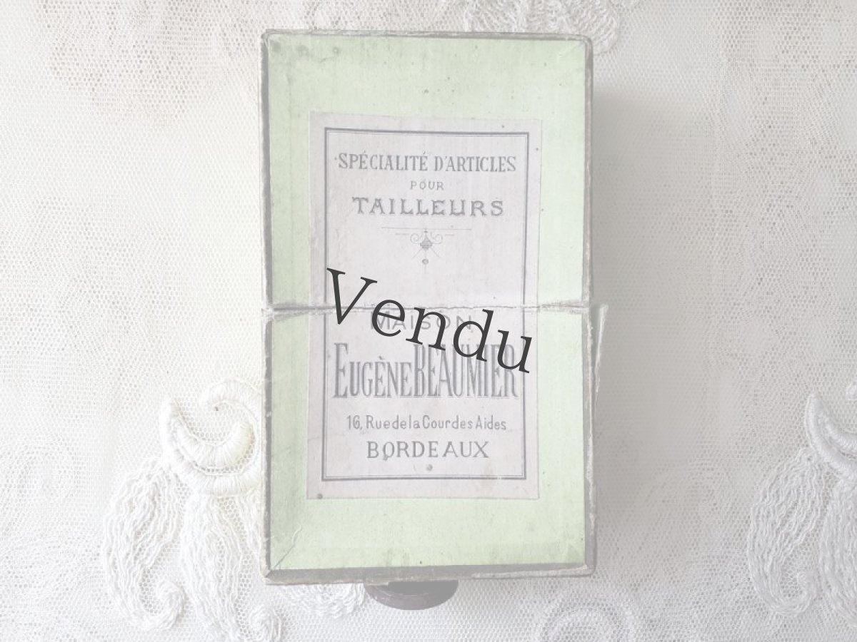 画像2: フランス 1900年代 箱入りハンティングボタン 23mm 18個 (2)