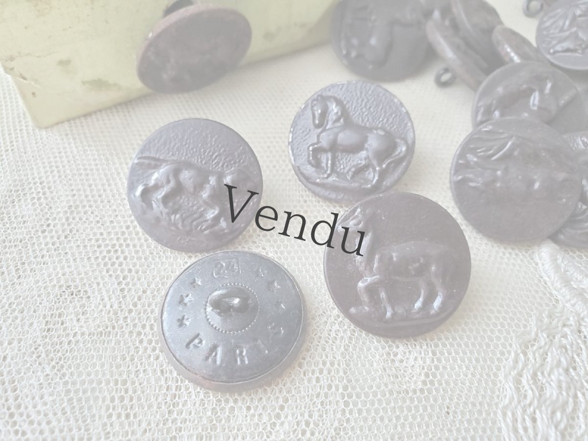 画像8: フランス 1900年代 箱入りハンティングボタン 23mm 18個 (8)