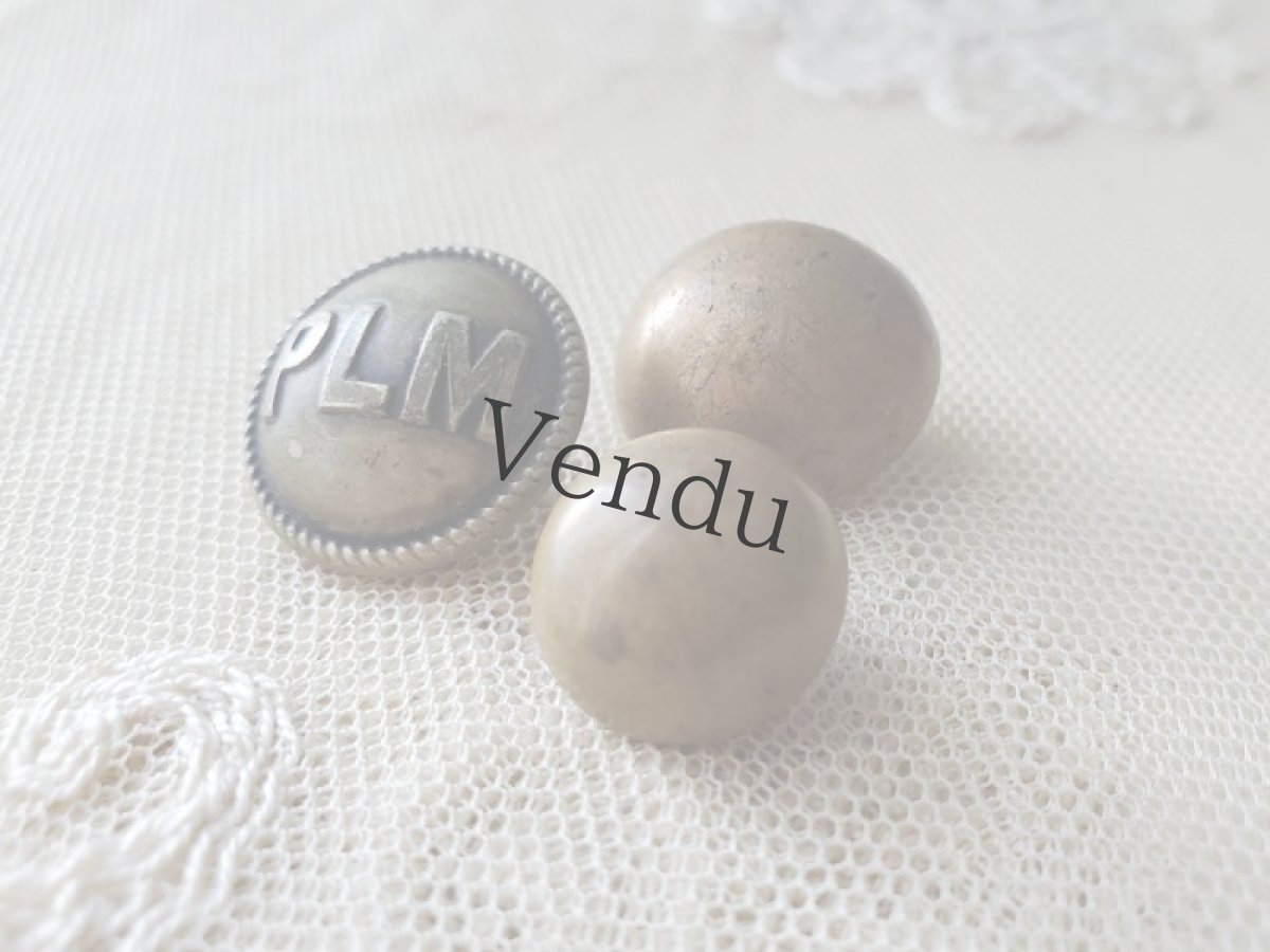 画像3: フランスアンティーク 鉛ボタン 3個セット (3)