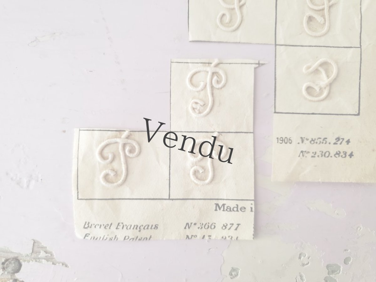 画像3: フランスアンティーク　Plumetis-Express 刺繍イニシャルシートセット "P" "F" No.1 (3)