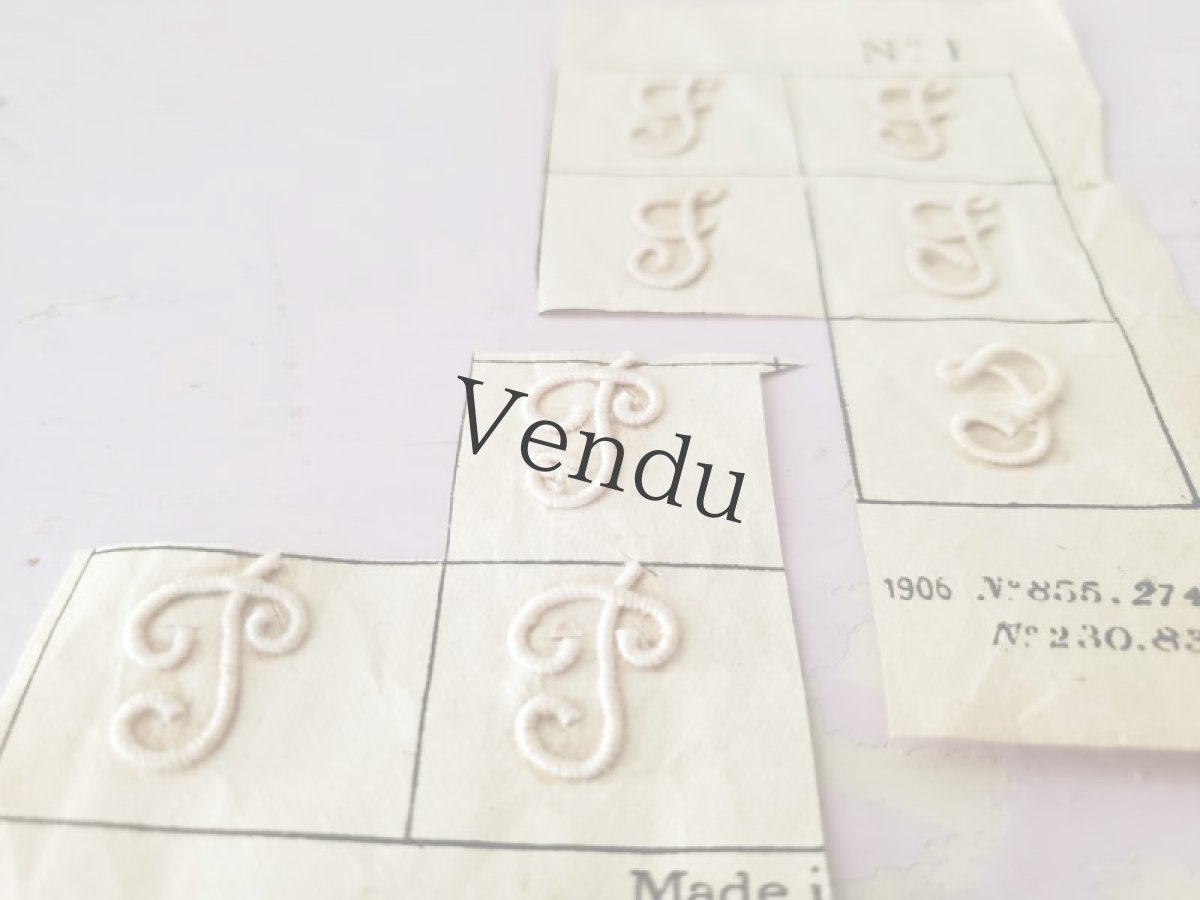 画像4: フランスアンティーク　Plumetis-Express 刺繍イニシャルシートセット "P" "F" No.1 (4)