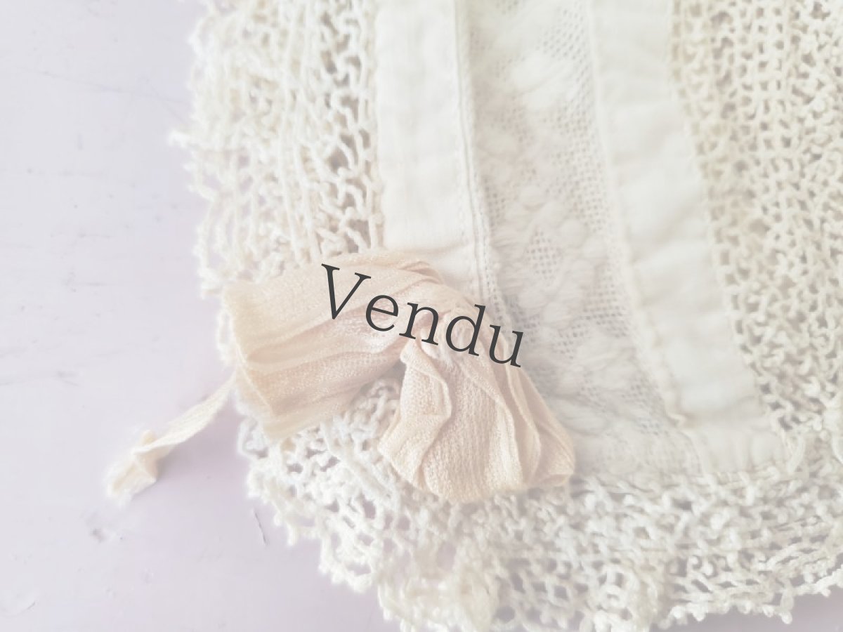 画像2: フランスアンティーク　リボンつきレースの小さなボネ (2)