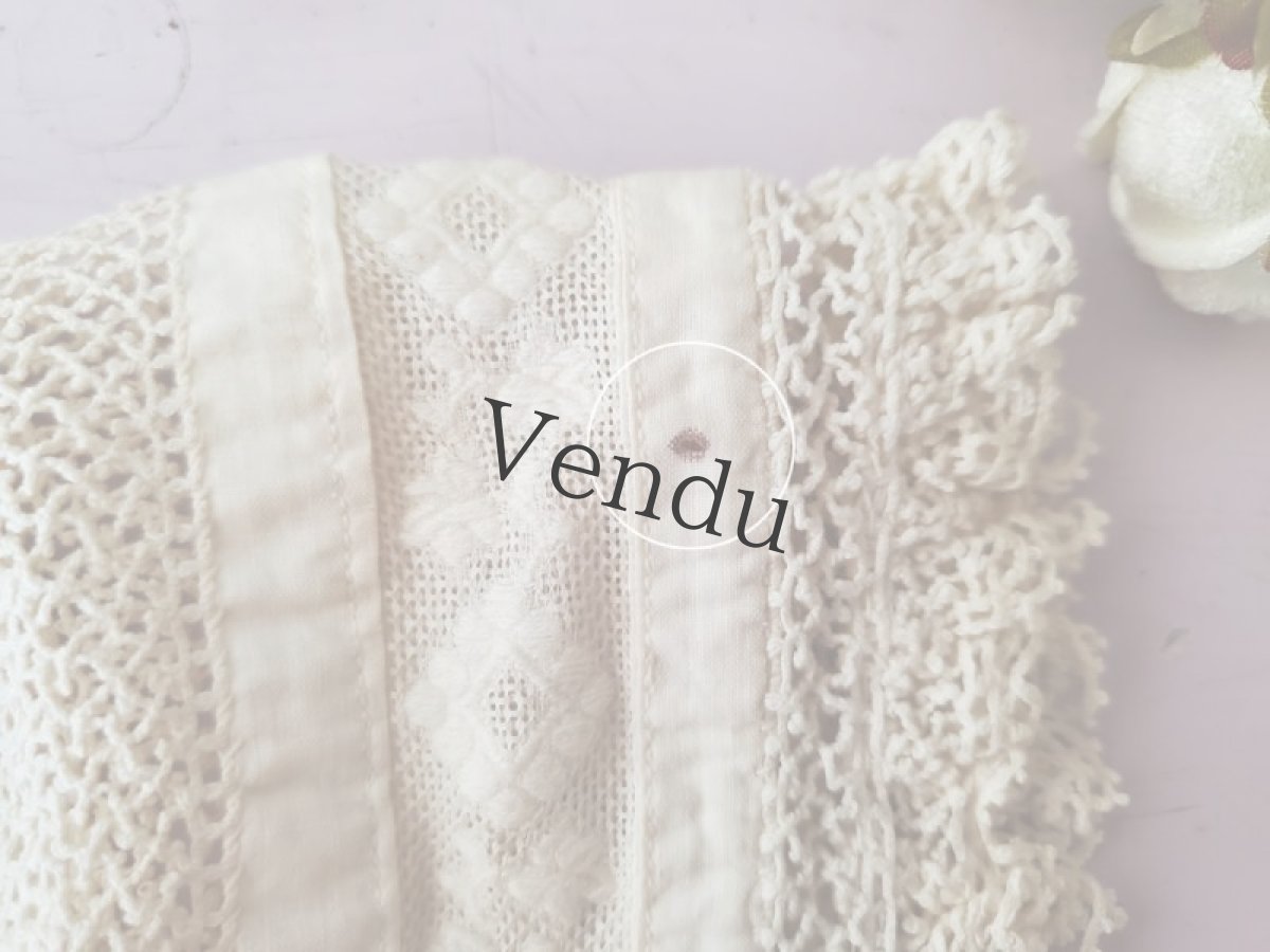 画像9: フランスアンティーク　リボンつきレースの小さなボネ (9)