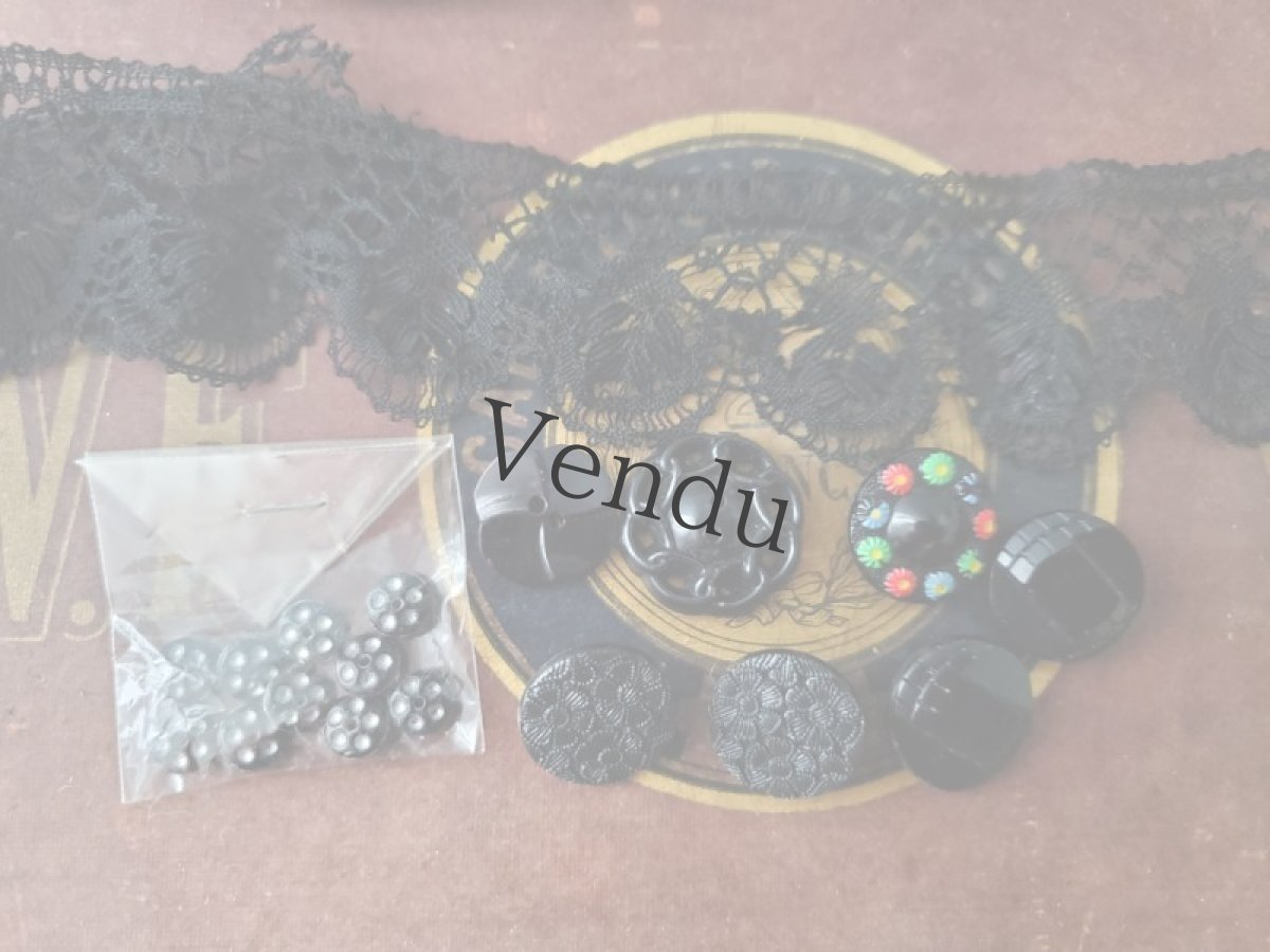 画像3: フランス蚤の市　箱入りボタンセット Noir (3)