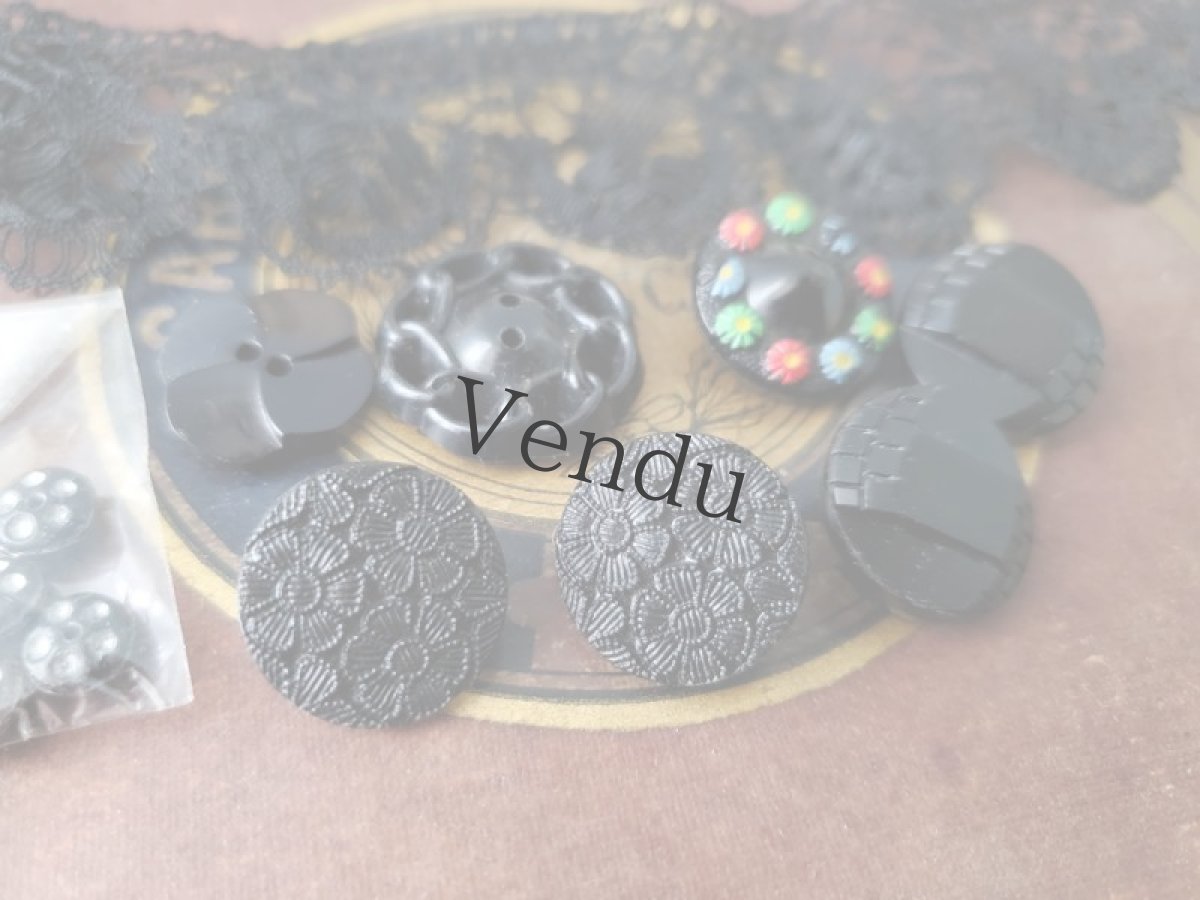 画像4: フランス蚤の市　箱入りボタンセット Noir (4)