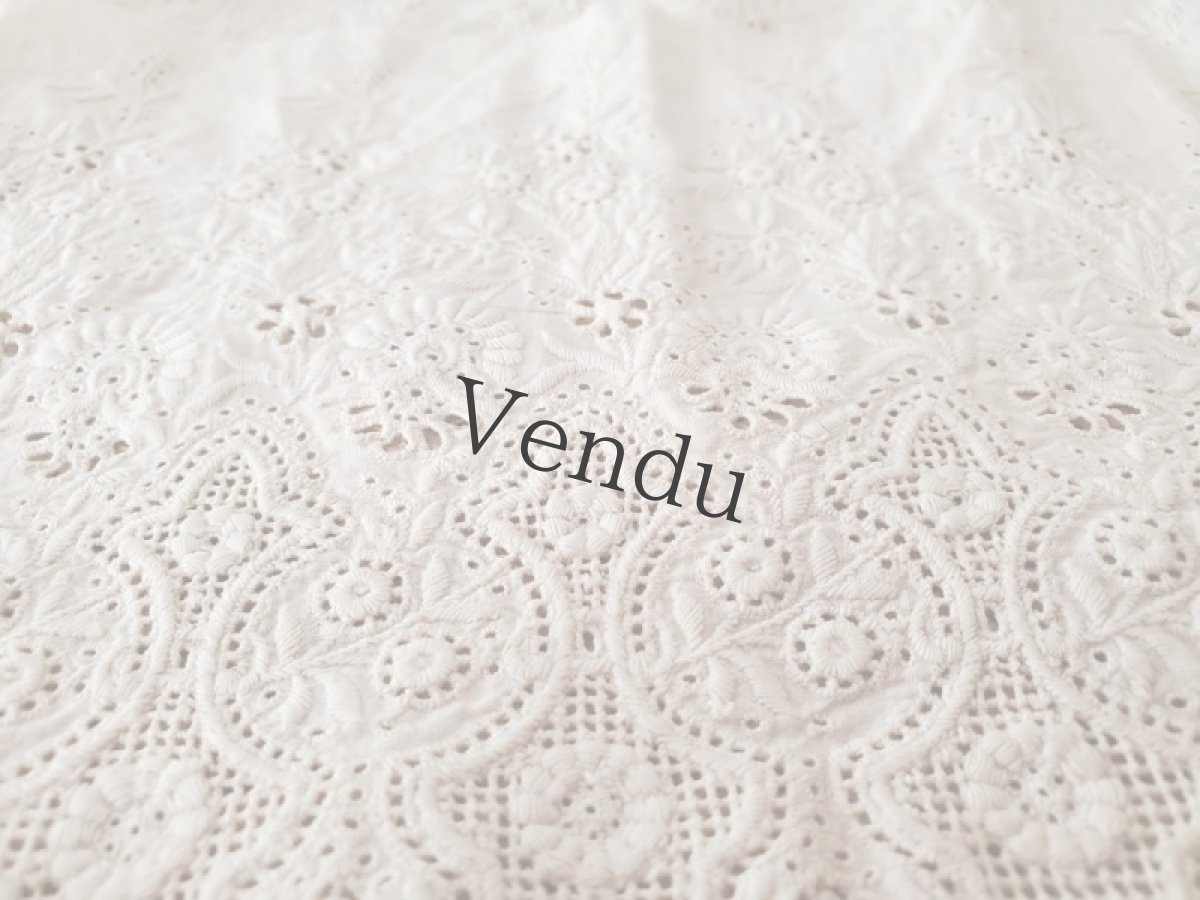 画像5: フランスアンティーク 円状 幅広 白糸刺繍スカラップレース 64(128)cm (5)