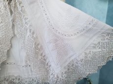 画像2: フランスヴィンテージ　子ども用ケープ Broderie Anglaise (2)