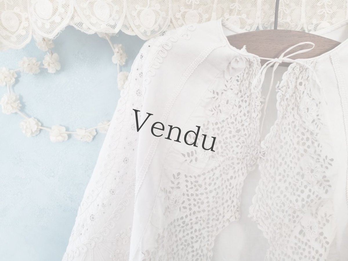 画像7: フランスヴィンテージ　子ども用ケープ Broderie Anglaise (7)