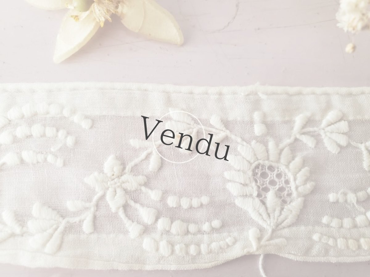 画像7: フランスアンティーク　白糸刺繍　飾りパーツA (7)