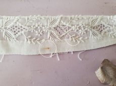 画像7: フランスアンティーク　白糸刺繍　飾りパーツB (7)