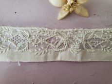 画像6: フランスアンティーク　白糸刺繍　飾りパーツB (6)