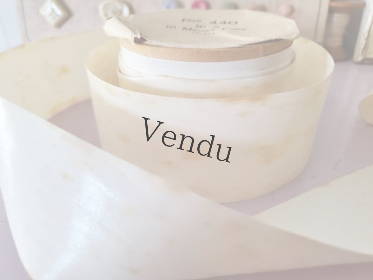 画像2: フランスアンティーク　巻きリボン Pon440 No.9 Blanc (2)