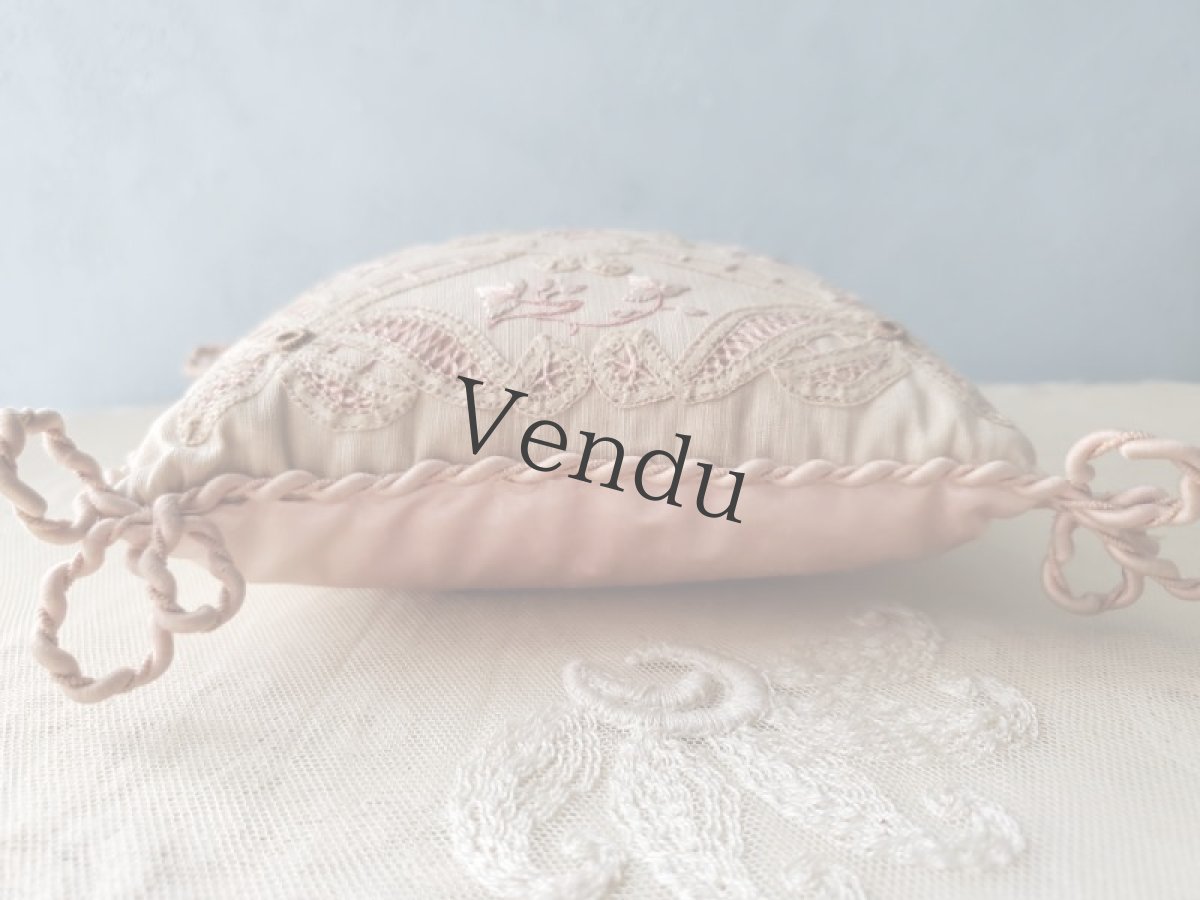 画像4: フランスアンティーク　ハットピン用 コード刺繍のピンクッション Rose (4)