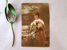 画像1: フランス 1900-40年 Bonne Année ポストカード 女性とヤドリギ (1)
