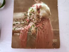 画像2: フランス 1900-40年 Bonne Année ポストカード 女性とヤドリギ (2)