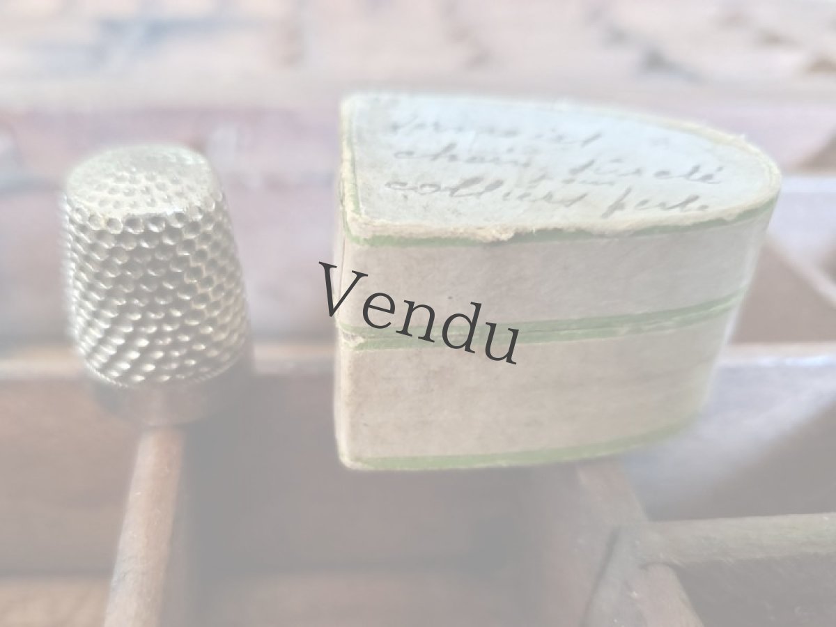 画像2: フランスアンティーク 箱入り指ぬき (2)