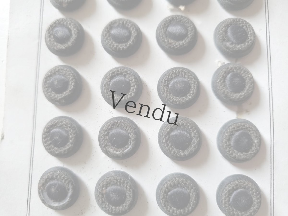 画像4: フランス 1900年前後　布製ボタンシート MODE DE PARIS 16mm (4)