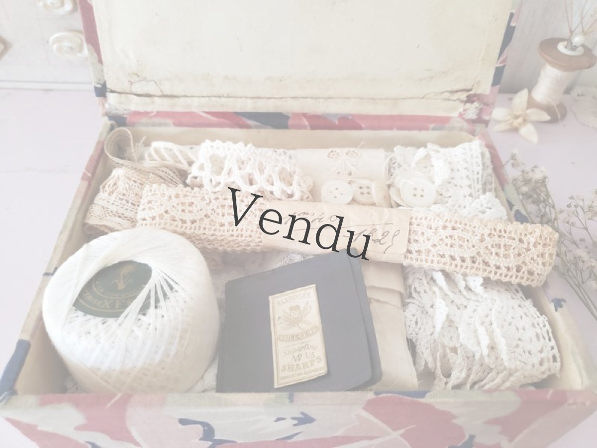 画像2: フランス蚤の市　カルトナージュボックス入りメルスリーセット (2)