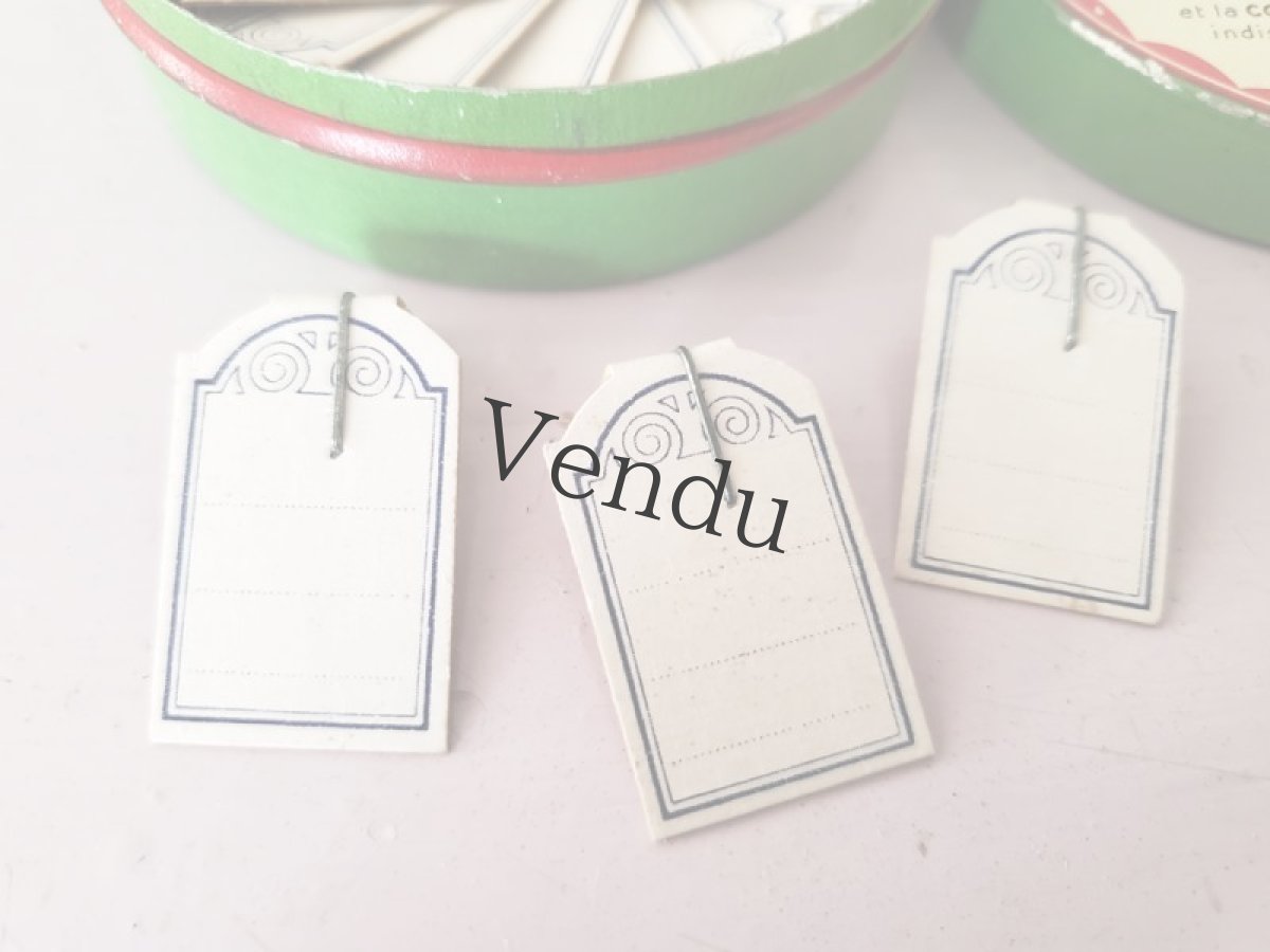 画像2: フランスアンティーク　Tin缶入り タグ20個 (2)