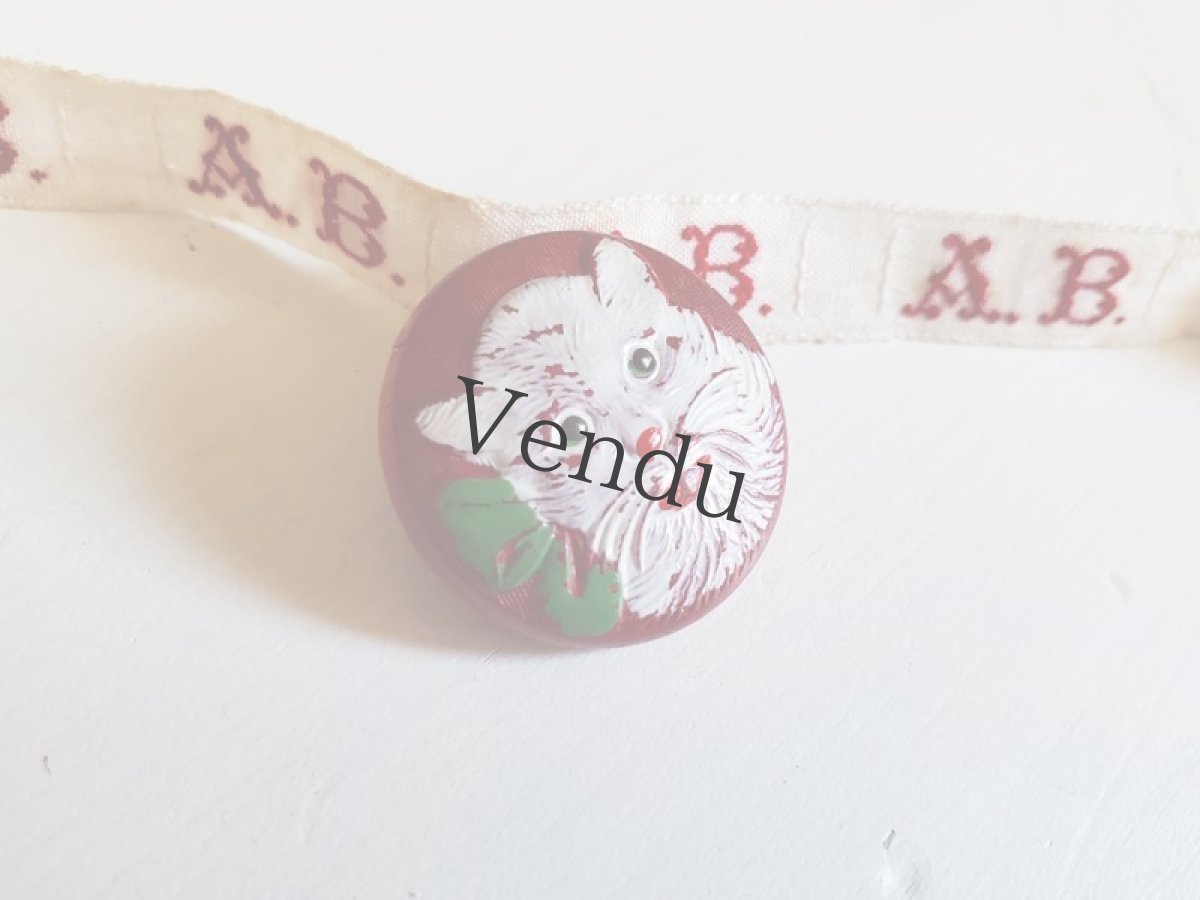 画像2: フランスヴィンテージ  木製ボタン ねこ 22mm (2)