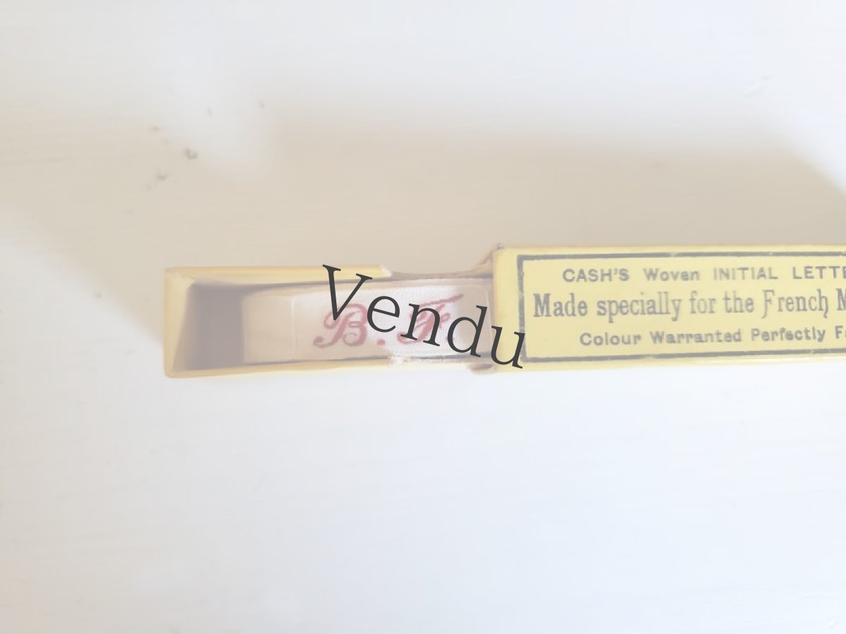 画像4: フランスアンティーク　イニシャルテープ 《BF》箱入り (4)