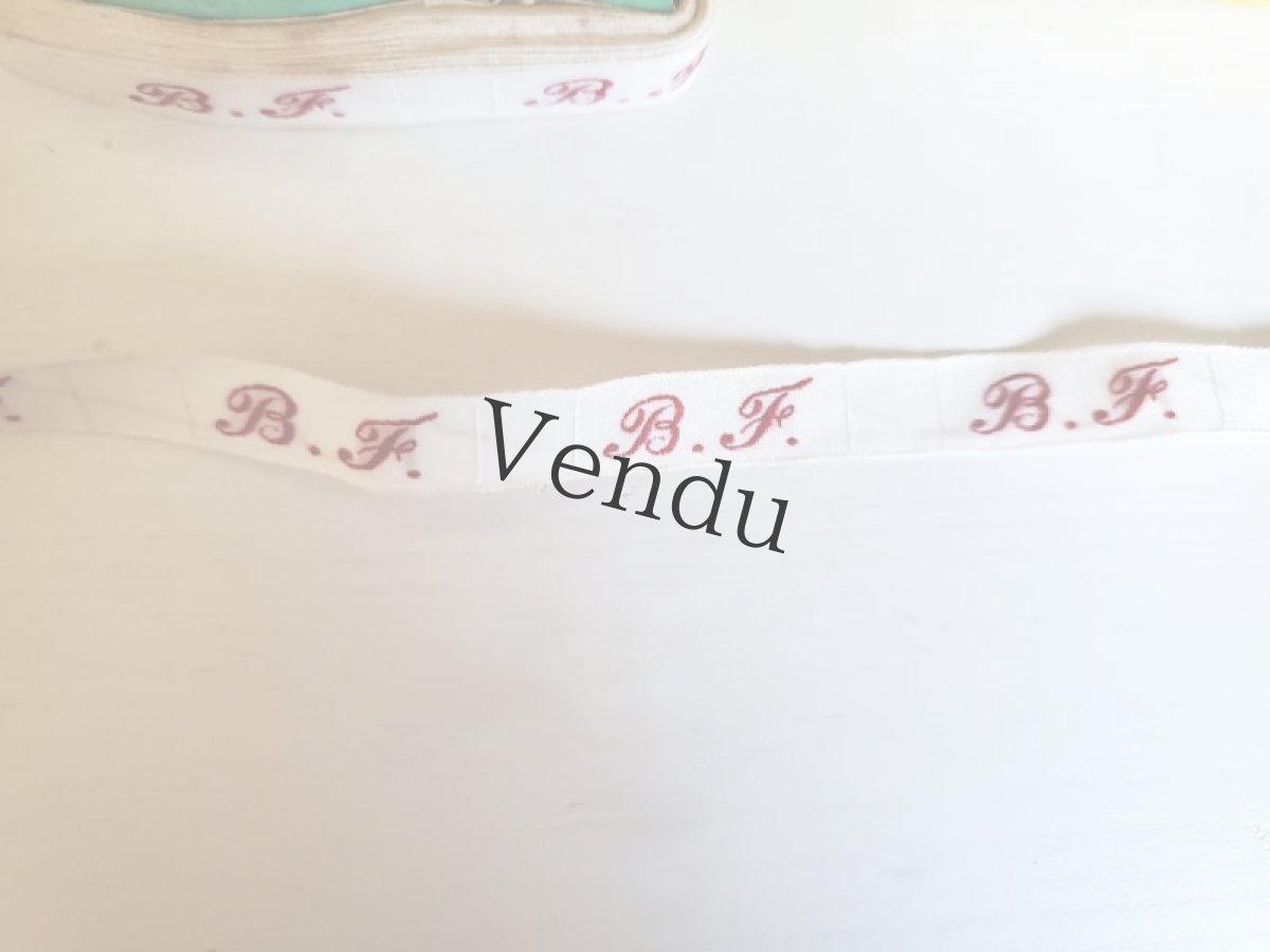 画像3: フランスアンティーク　イニシャルテープ 《BF》箱入り (3)
