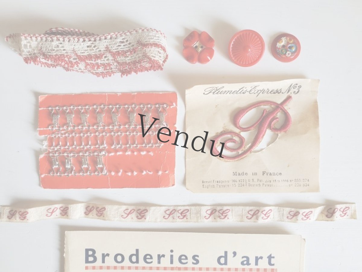 画像2: フランス蚤の市　メルスリーセット《Rouge》 (2)