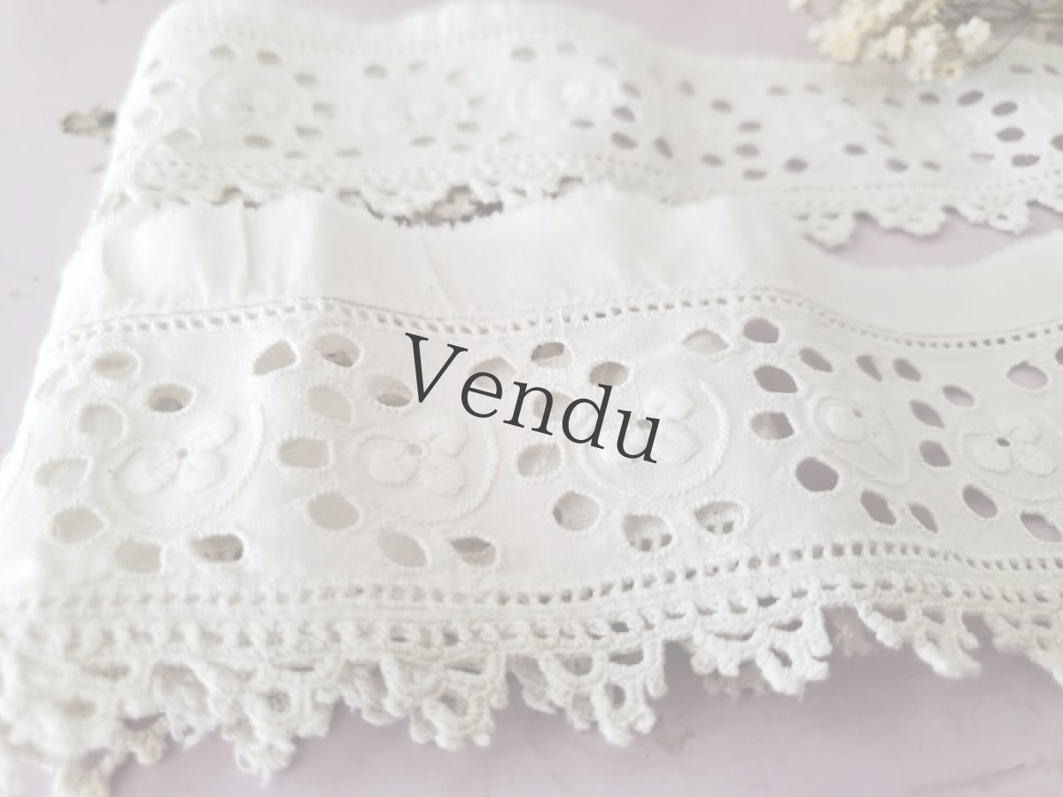 画像4: フランスヴィンテージ　カットワーク刺繍レース 三つ葉 60cm 2本セット (4)