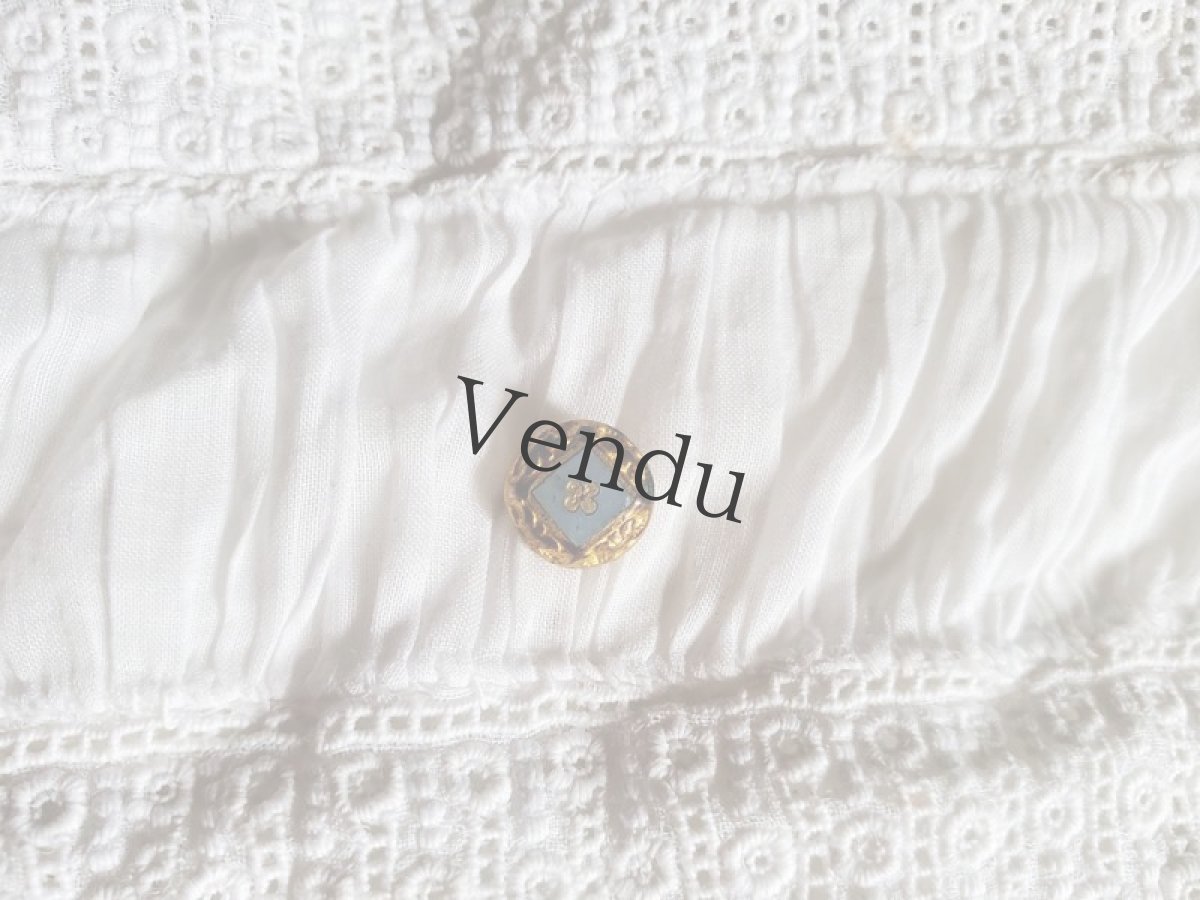 画像2: フランス1900年前後　極小エマイユボタン 水色 8mm (2)