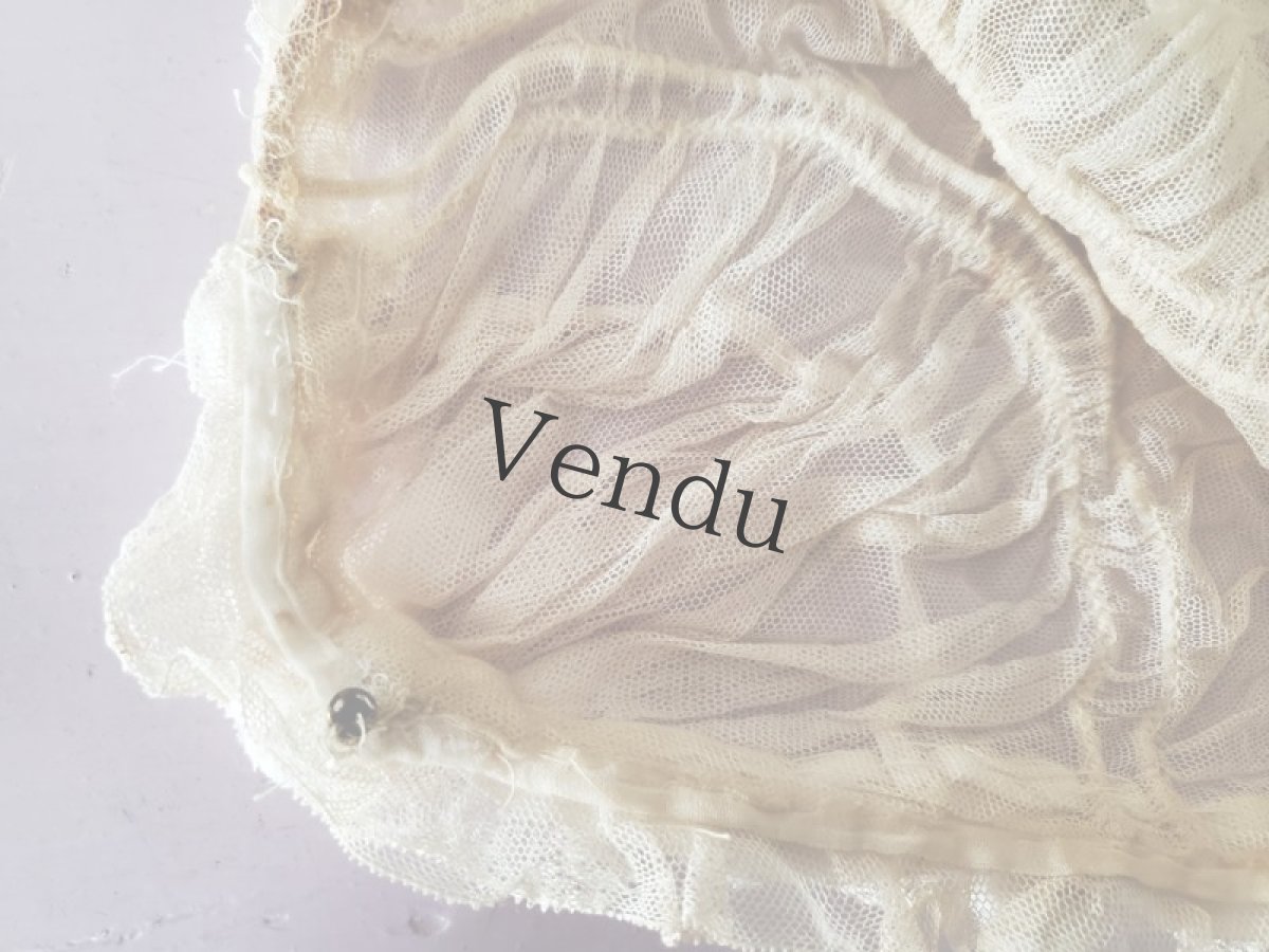 画像7: フランスアンティーク　白ばらモチーフとチュールレースのボネ　 (7)