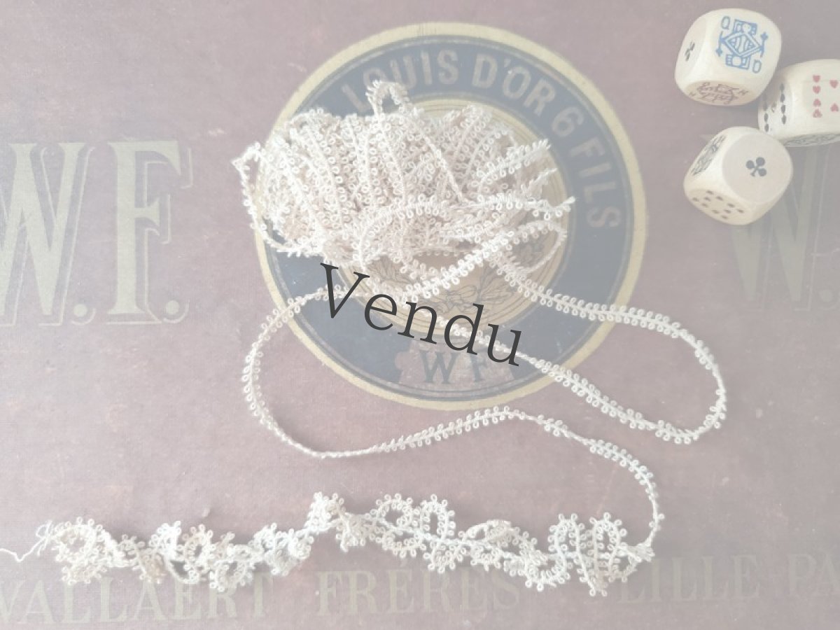 画像1: フランスアンティーク　極細4mm幅レース 100cm〜 (1)