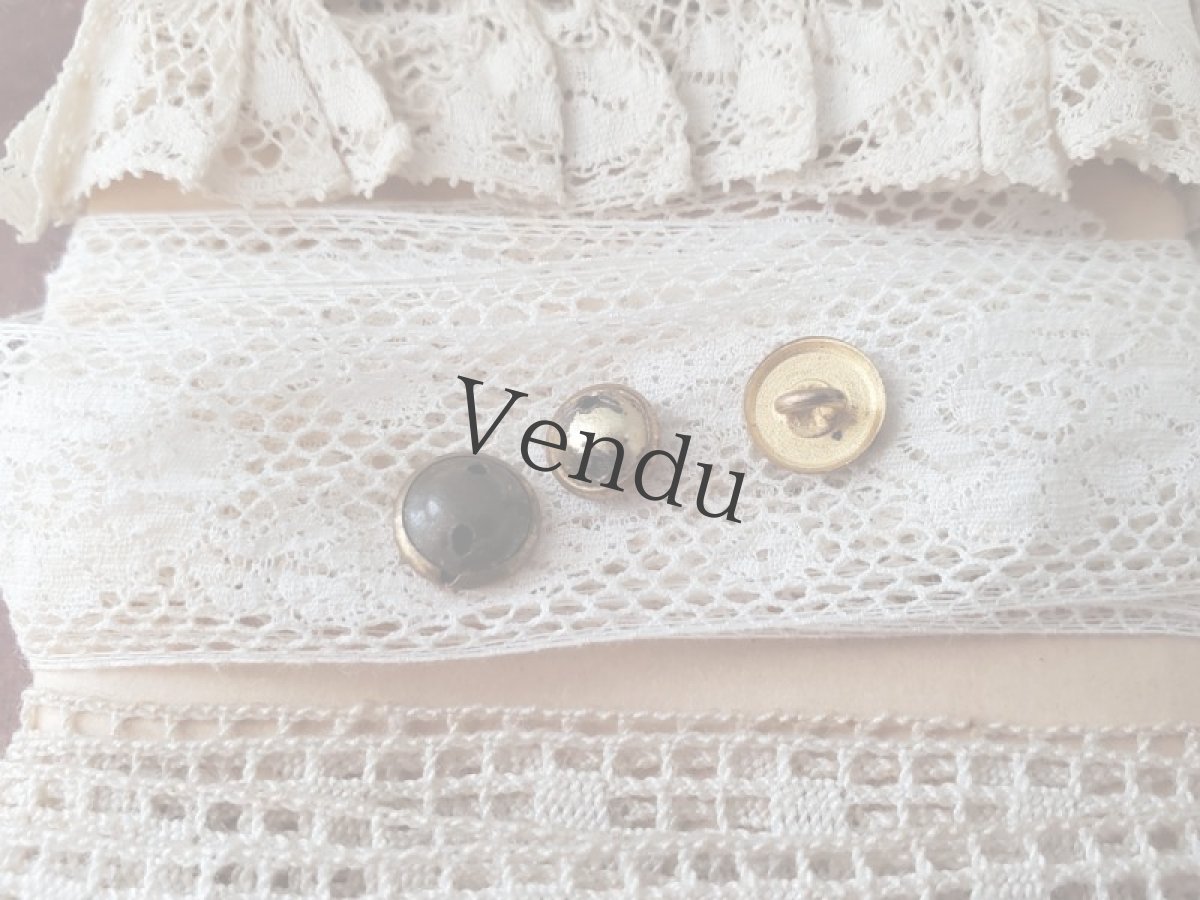 画像5: フランス1900年前後 極小ボタン 3個セットA (5)