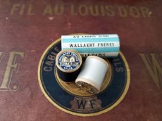 画像3: フランスアンティーク　未使用 木製ボビン お試し用白＆黒糸セット LOUIS D'OR WF (3)