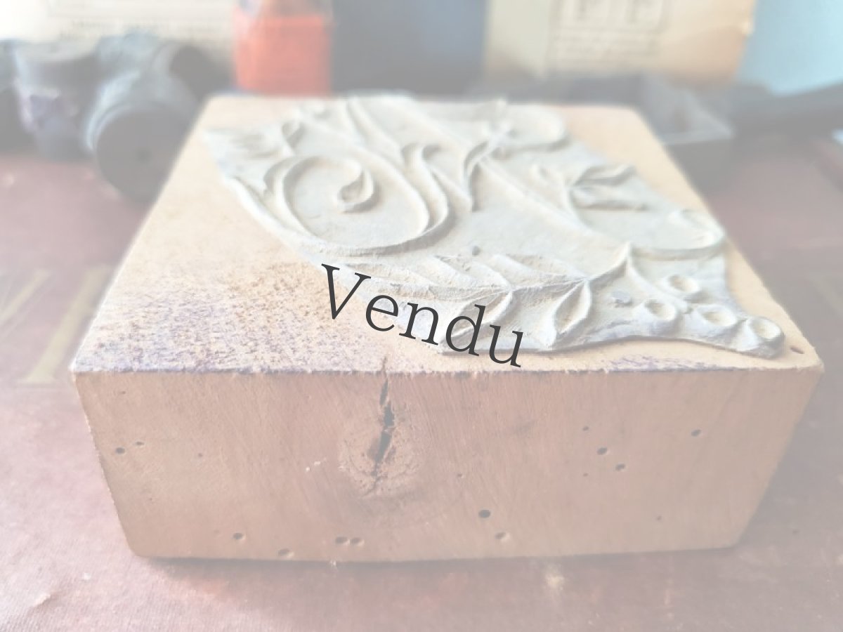 画像2: フランスアンティーク　刺繍用イニシャルスタンプ A Feuille (2)