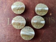 画像4: フランス 1980年- 金箔入りボタン 18mm (4)