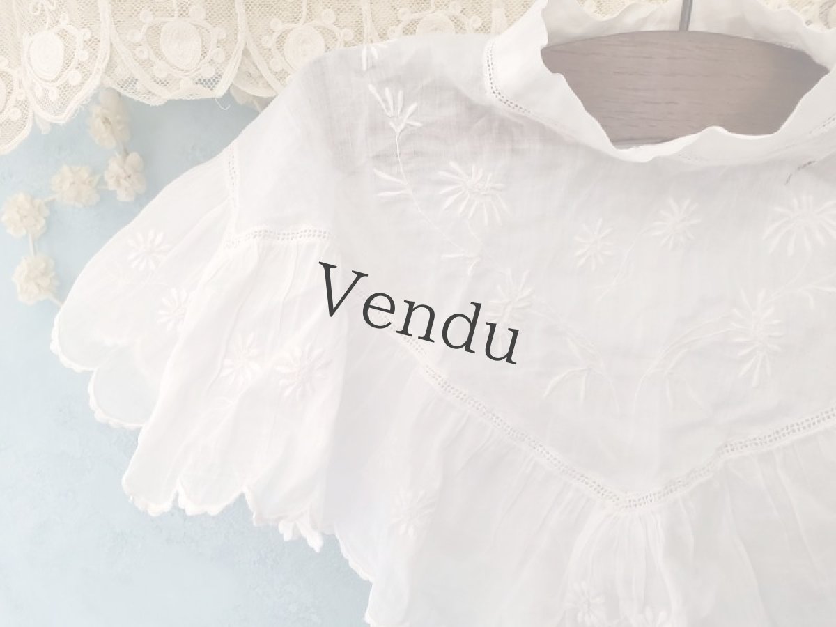 画像2: フランスヴィンテージ　マーガレット刺繍のつけ襟 (2)