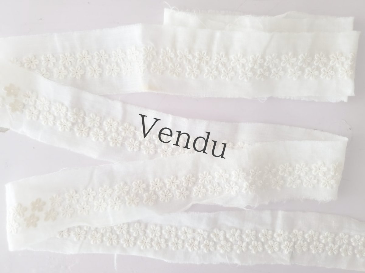 画像3: フランスアンティーク　小花の刺繍ブレード134cm (3)