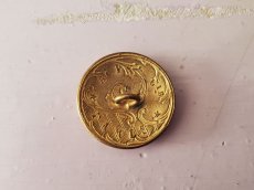 画像4: フランスアンティーク ゴールドメタルボタン AP&Cie PARIS 22mm (4)