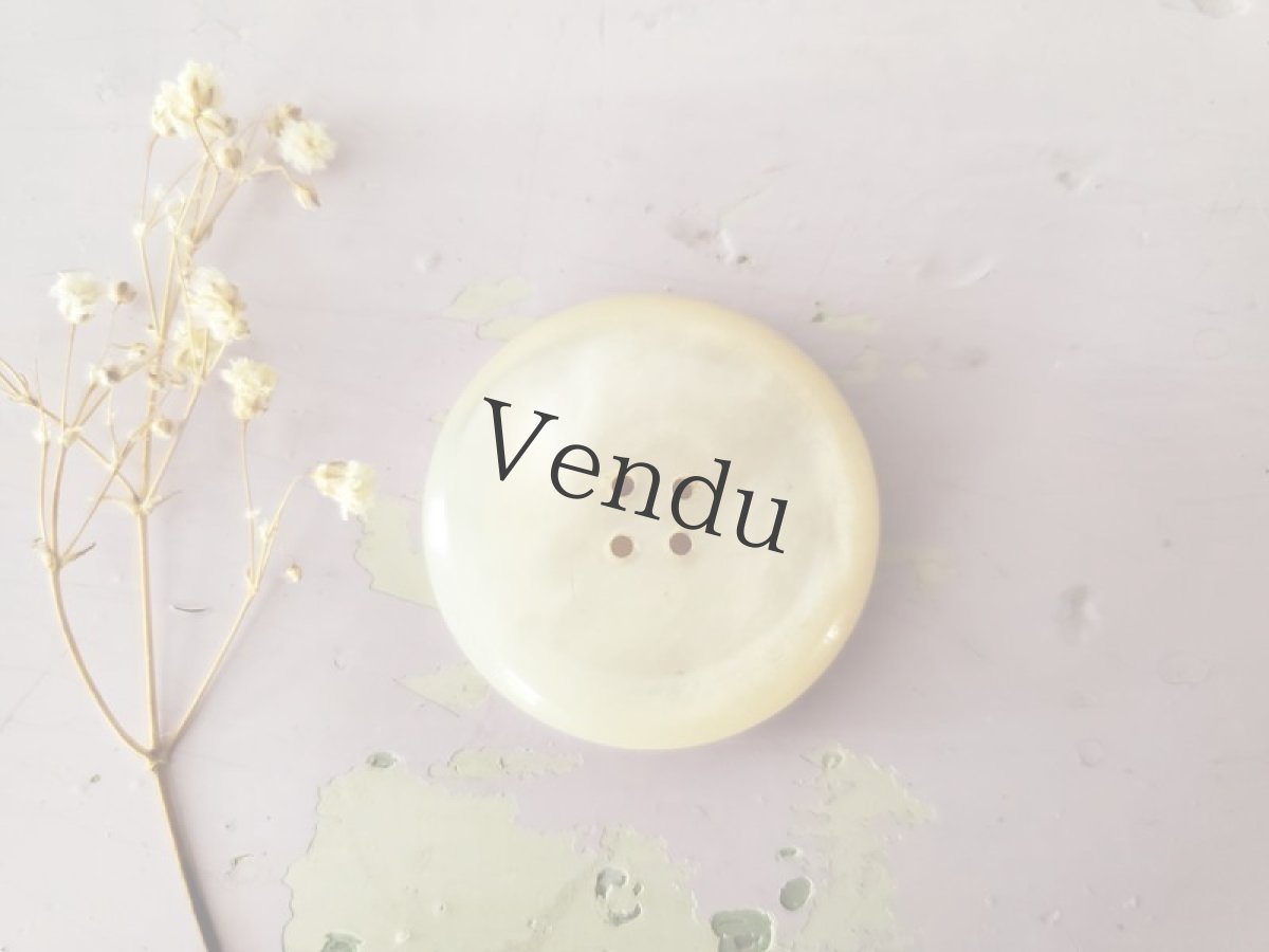 画像5: フランスアンティーク 大きな貝ボタン 36mm (5)